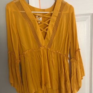 Women’s flow blouse